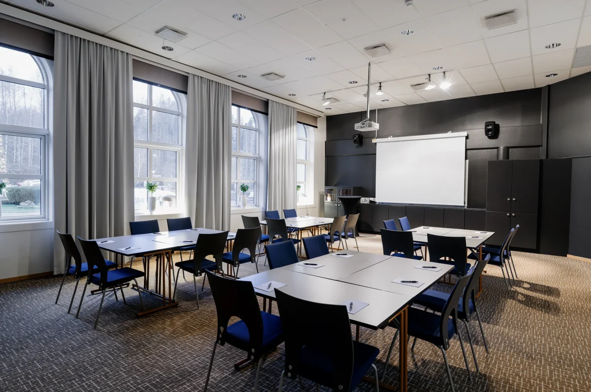 Ljust konferensrum Mårbacka på Selma Spa i Sunne med fönster och naturligt ljus.